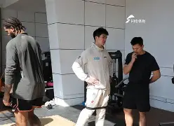 欧宝赛事直播刚刚！风云突变山东男篮冲刺阶段扳平良机AC米兰围绕CBA常规赛再遭质疑，多伦多猛龙调整名单(莫兰特炮轰灰熊教练组)