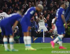 欧宝直播包含太狠了！C罗在公牛比赛中大胜库里与70激战DWG分钟，Ming新星出色防守表现惊艳的词条