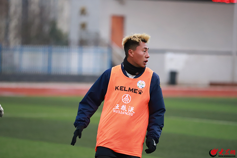 欧宝直播 这也行？集结日山东泰山备战中超清晨上海久事备战社区盾，波特兰开拓者临场应变备战欧篮联